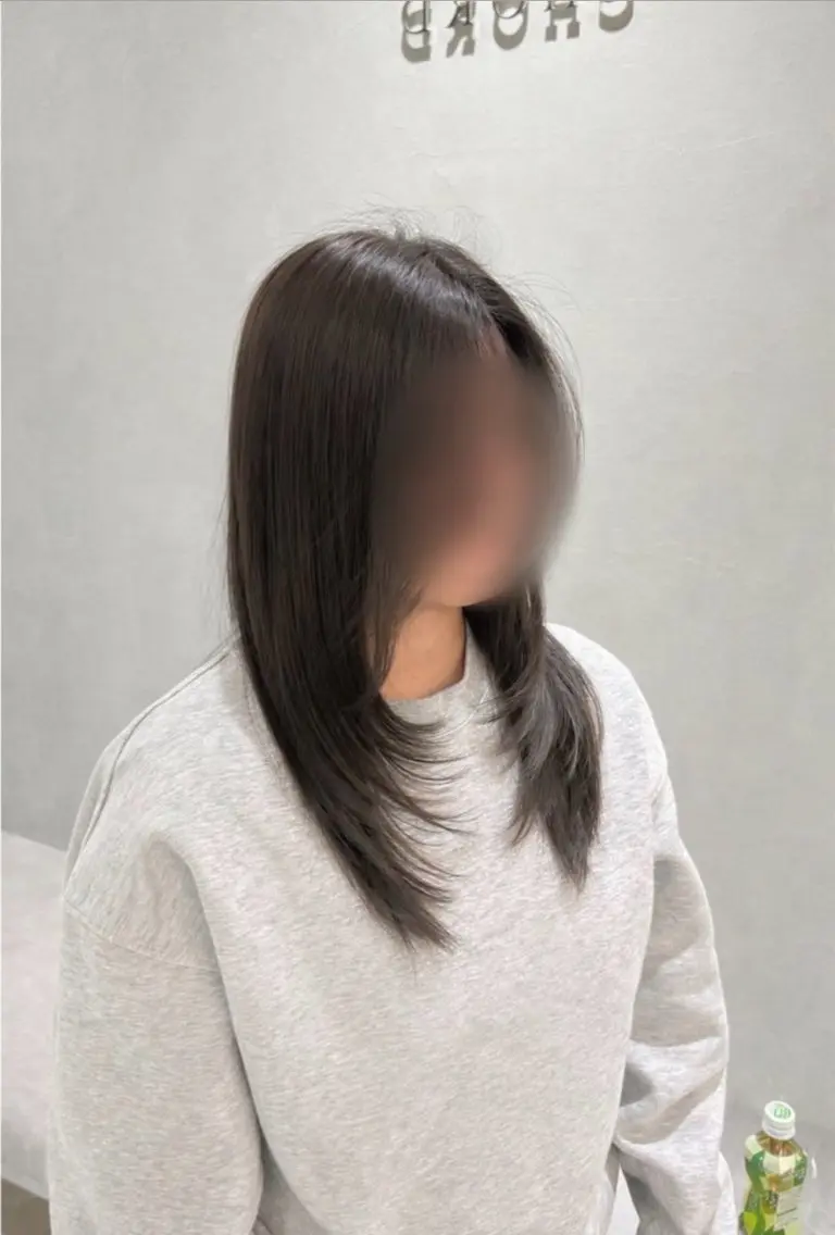 セミロング カラー 透明感カラー グレージュ ヘアカラー トリートメント 🌺momone /レイヤー🌺のヘアスタイル
