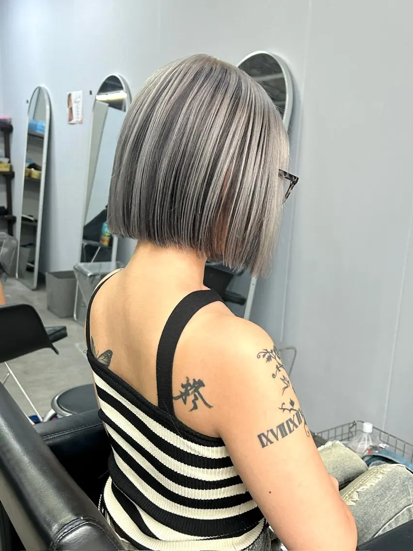 ミディアム ヘアカラー shiga mariaのヘアスタイル