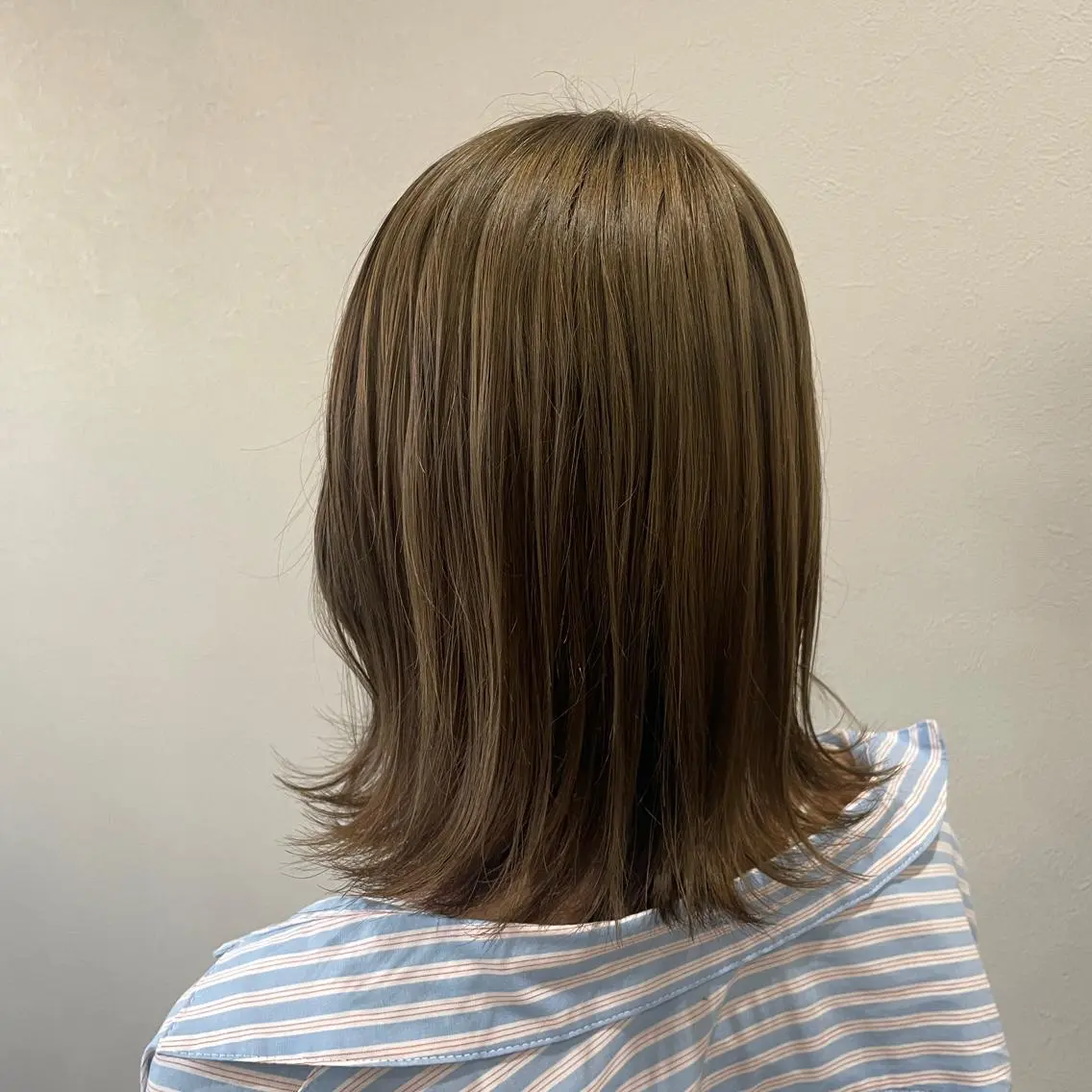 セミロング カラー ベージュカラー 西尾美容室libuR Ryokaのヘアスタイル