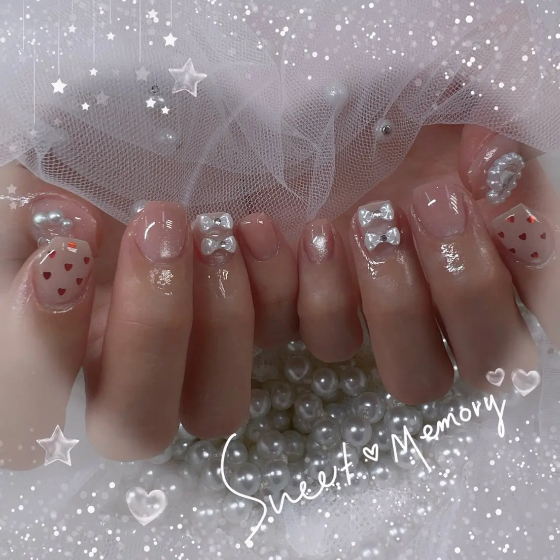 ネイル チークネイル フレンチネイル ガーリー ガラスフレンチ グラデーション ハンドネイル Chill Nailsalonのネイルデザイン