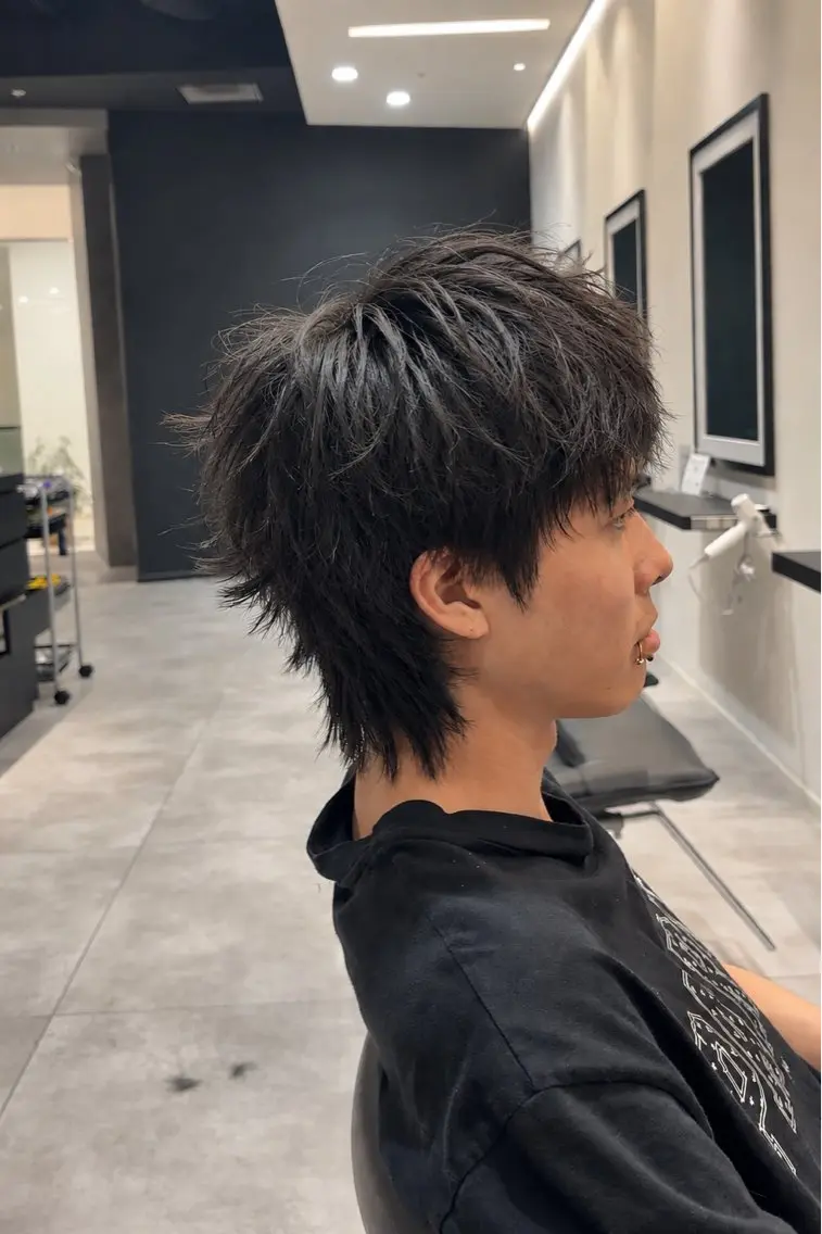 ショート パーマ メンズ メンズウルフカット ウルフカット 佐々木 輝のヘアスタイル