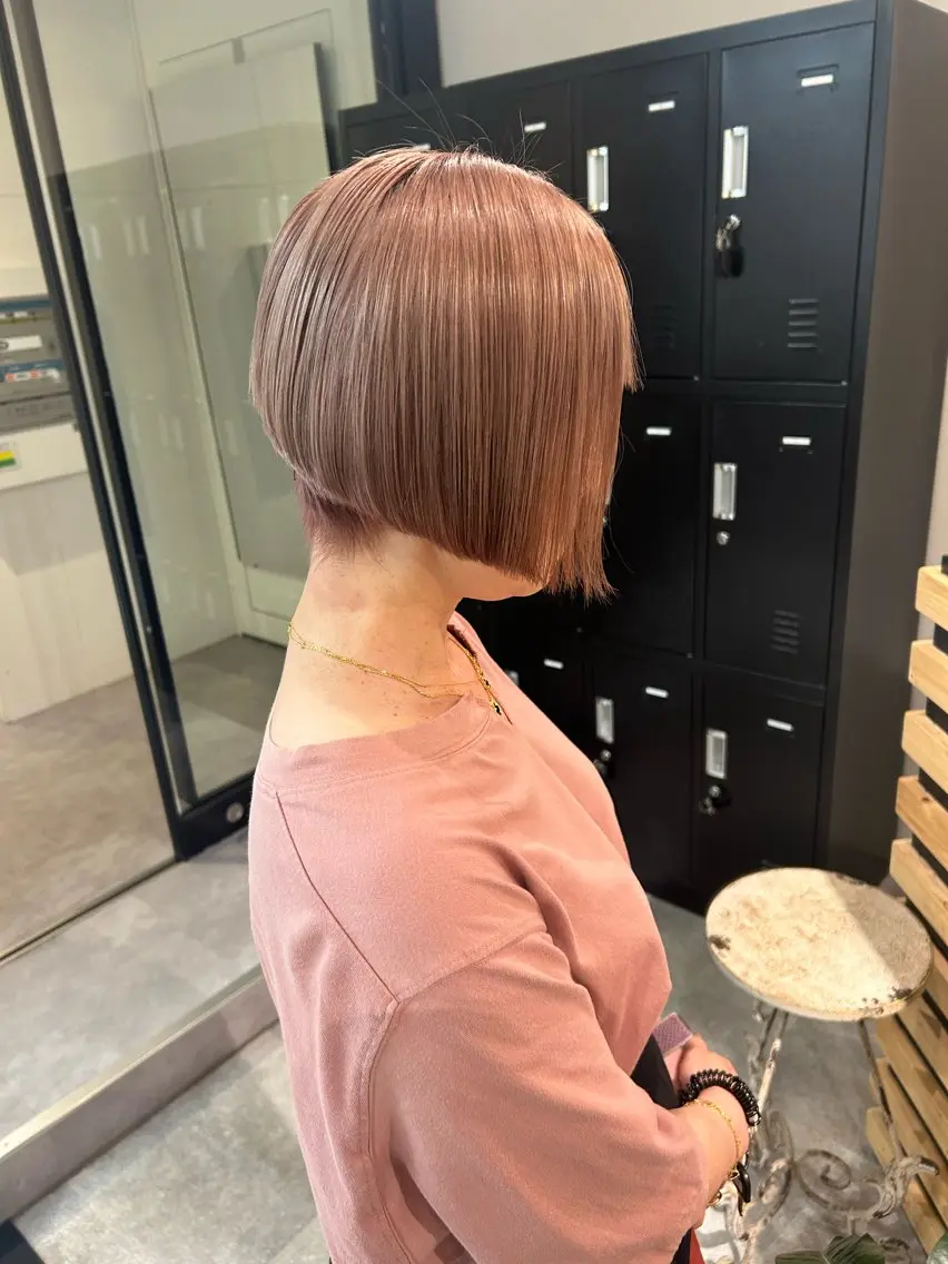 ショート カラー ラベンダーカラー ピンクカラー ピンクラベンダー ヘアカラー トリートメント ウルフカット レイヤーカット上柿のヘアスタイル