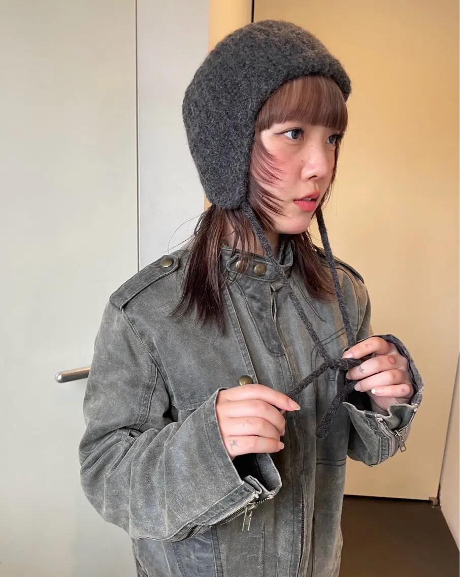 ミディアム カラー ミディアムレイヤー 顔まわりレイヤー レイヤーカット カット ヘアカラー トリートメント MIU/ルーツカラー 顔まわりレイヤーのヘアスタイル
