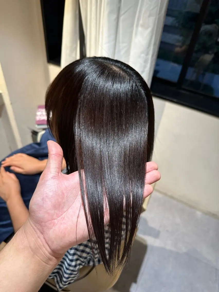 セミロング 縮毛矯正 トリートメント 必ず笑顔で帰っていた だきます!安田祐貴のヘアスタイル