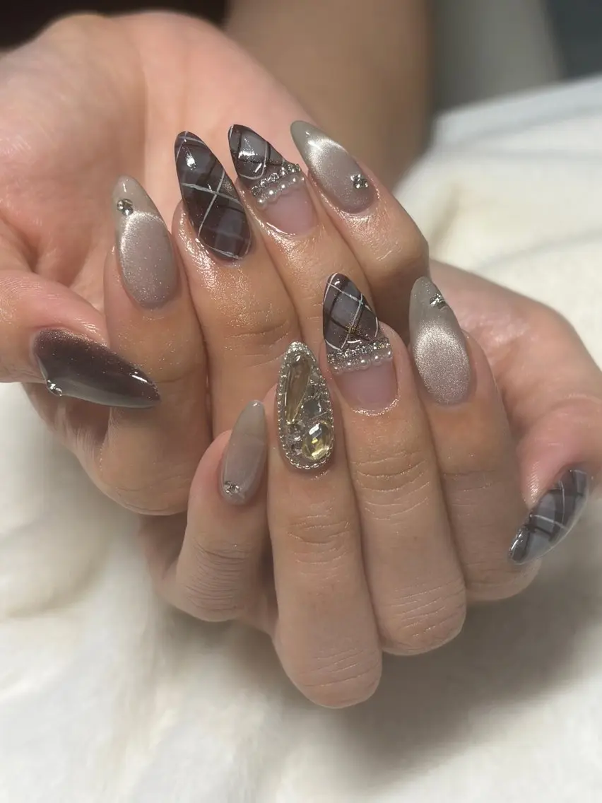 ネイル Ambra Harunaのネイルデザイン