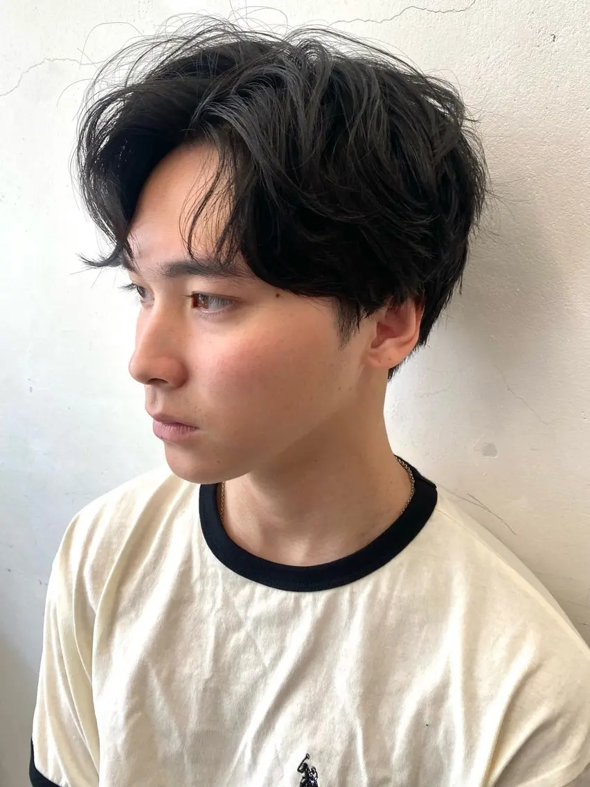 ショート パーマ メンズ センターパート メンズパーマ ニュアンスパーマ カット パーマ ［似合わせヘア］ ✂︎OGURO✂︎のヘアスタイル