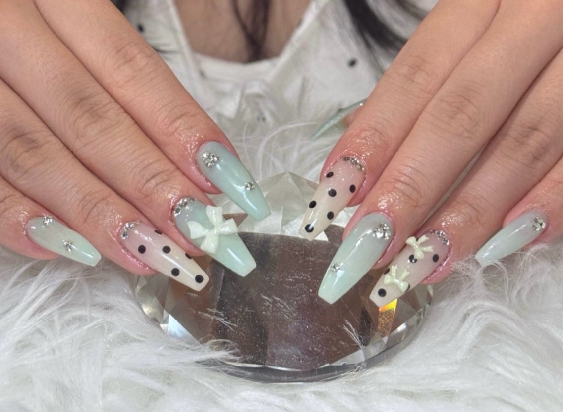 ネイル 長さ出し 🦋✨ MARIKO✨🦋のネイルデザイン