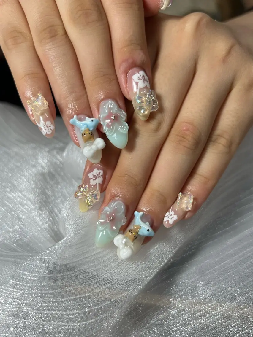 ネイル ハンドネイル Luna Gladeのネイルデザイン