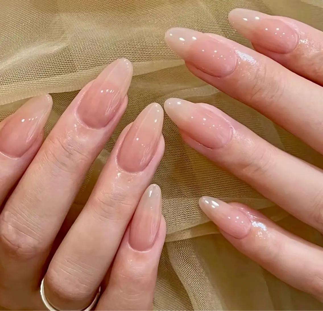 ネイル アートネイル チークネイル 長さ出し フレンチネイル ジェルネイル ハンドネイル Yumi Nail Seiのネイルデザイン