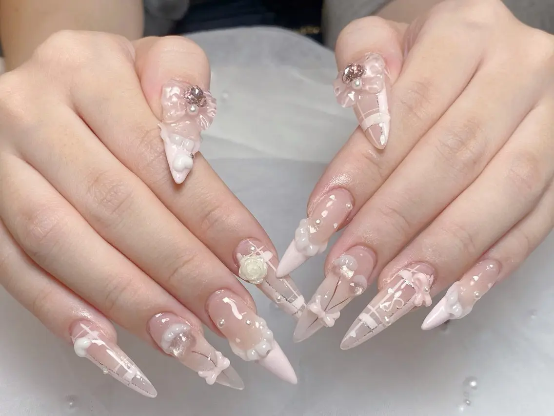 ネイル アートネイル ボルドー フレンチネイル ジェルネイル 氷ネイル・うるうるネイル ハンドネイル Yuki Nailsalonのネイルデザイン