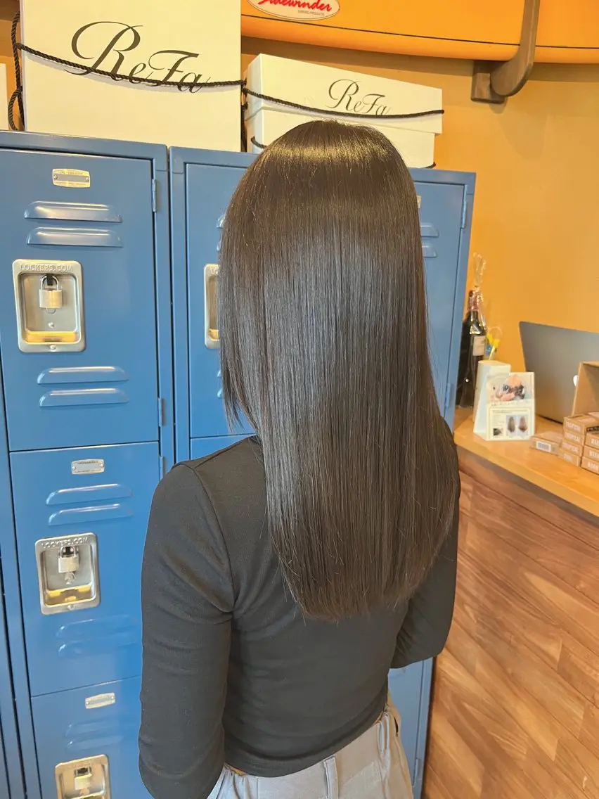 カラー グレージュ オリーブグレージュ オリーブグレー 藤井 清香のヘアスタイル