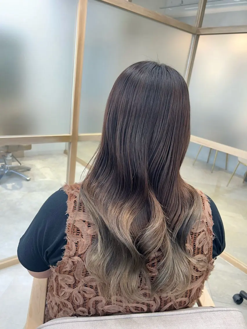 ロング ヘアカラー トリートメント 🍀秋山 桃子🍀のヘアスタイル
