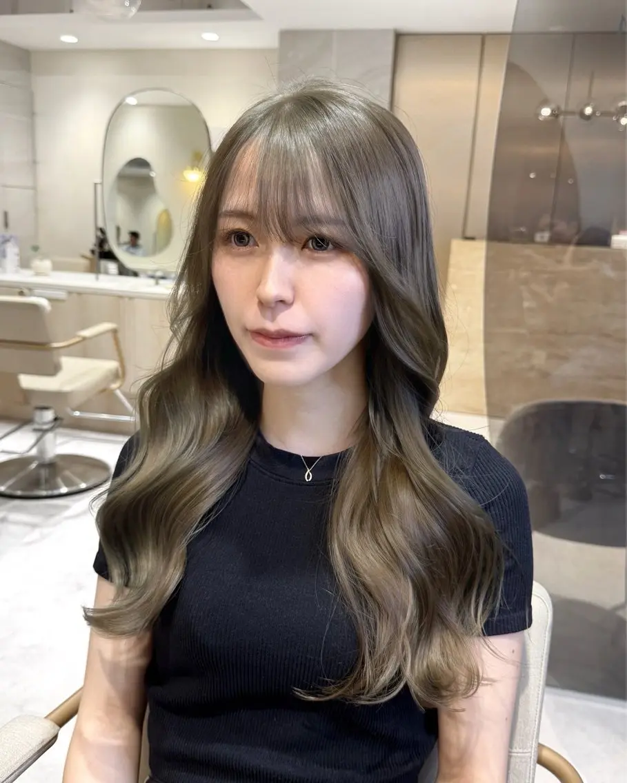 ロング カラー ベージュカラー ブリーチ ダブルカラー ブリーチなしカラー カット ヘアカラー 透明感カラー🌿 グレージュ🐺陽介のヘアスタイル