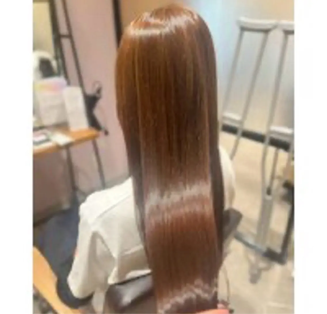 ロング 西村 雪菜のヘアスタイル
