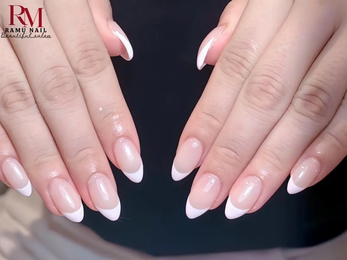 ネイル アートネイル チークネイル フレンチネイル グラデーション キラキラネイル ハンドネイル RAMU_Nail 池袋店のネイルデザイン
