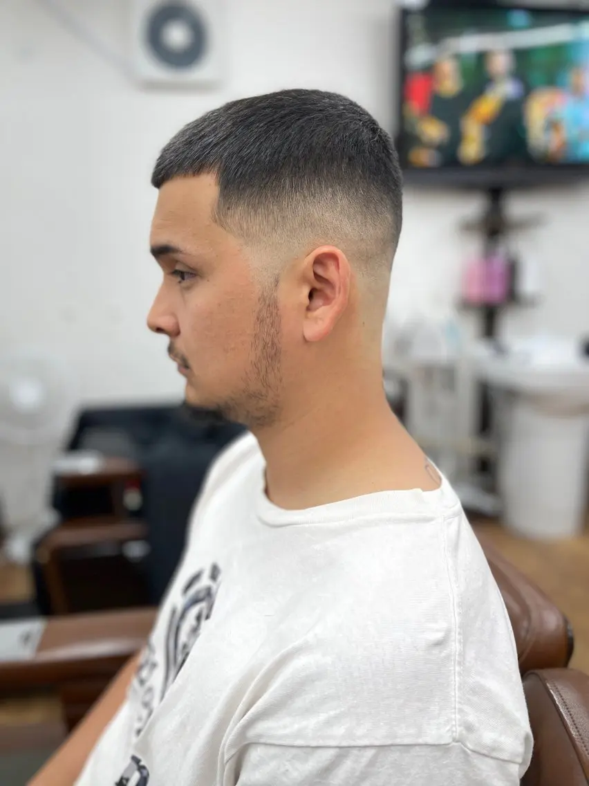 ショート メンズ バズカット カット 女性理容師 黒岩　さちのヘアスタイル