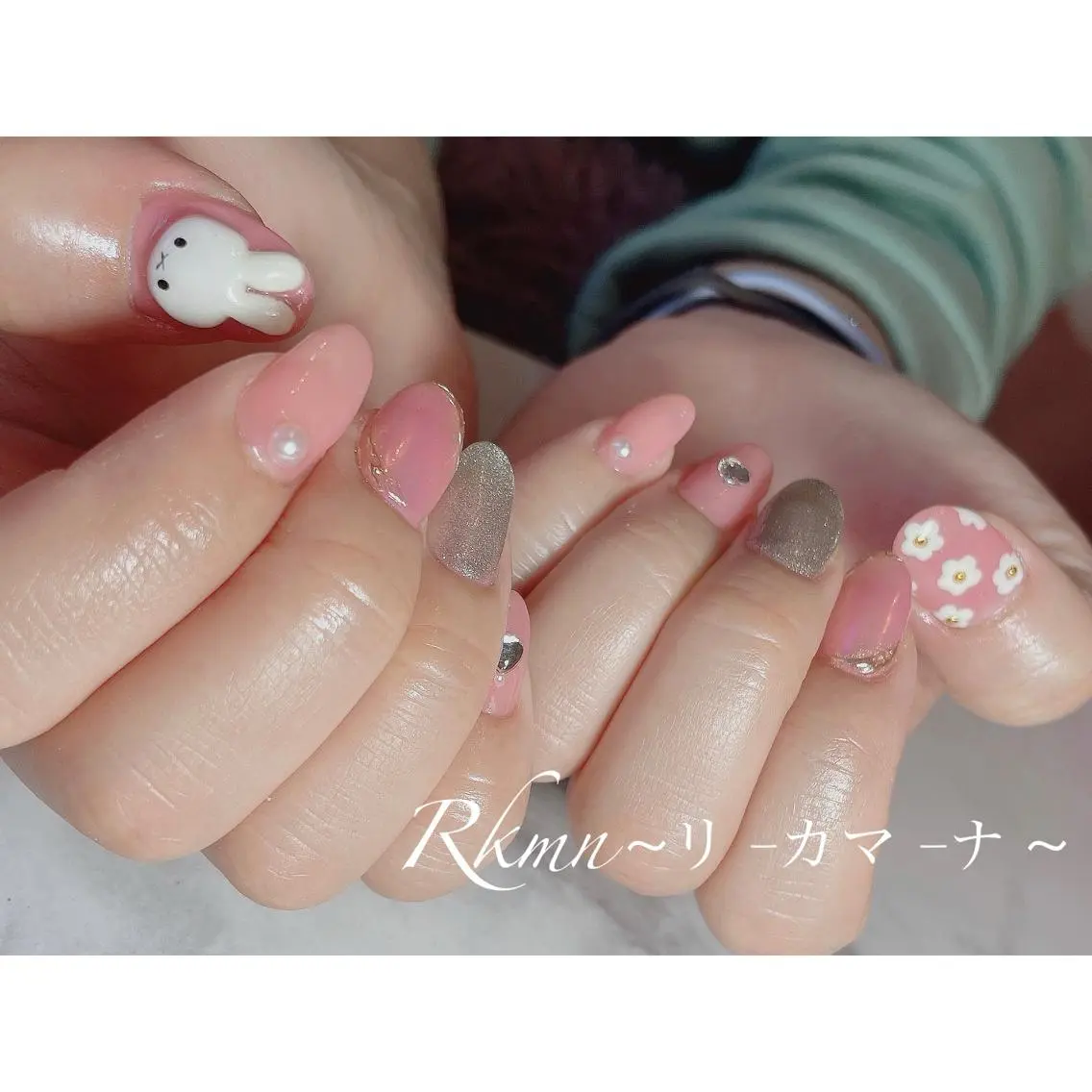 ネイル アートネイル フラワーネイル ラメ(グリッター) ミラーネイル ピンク Rkmn ~リ-カマ-ナ~のネイルデザイン