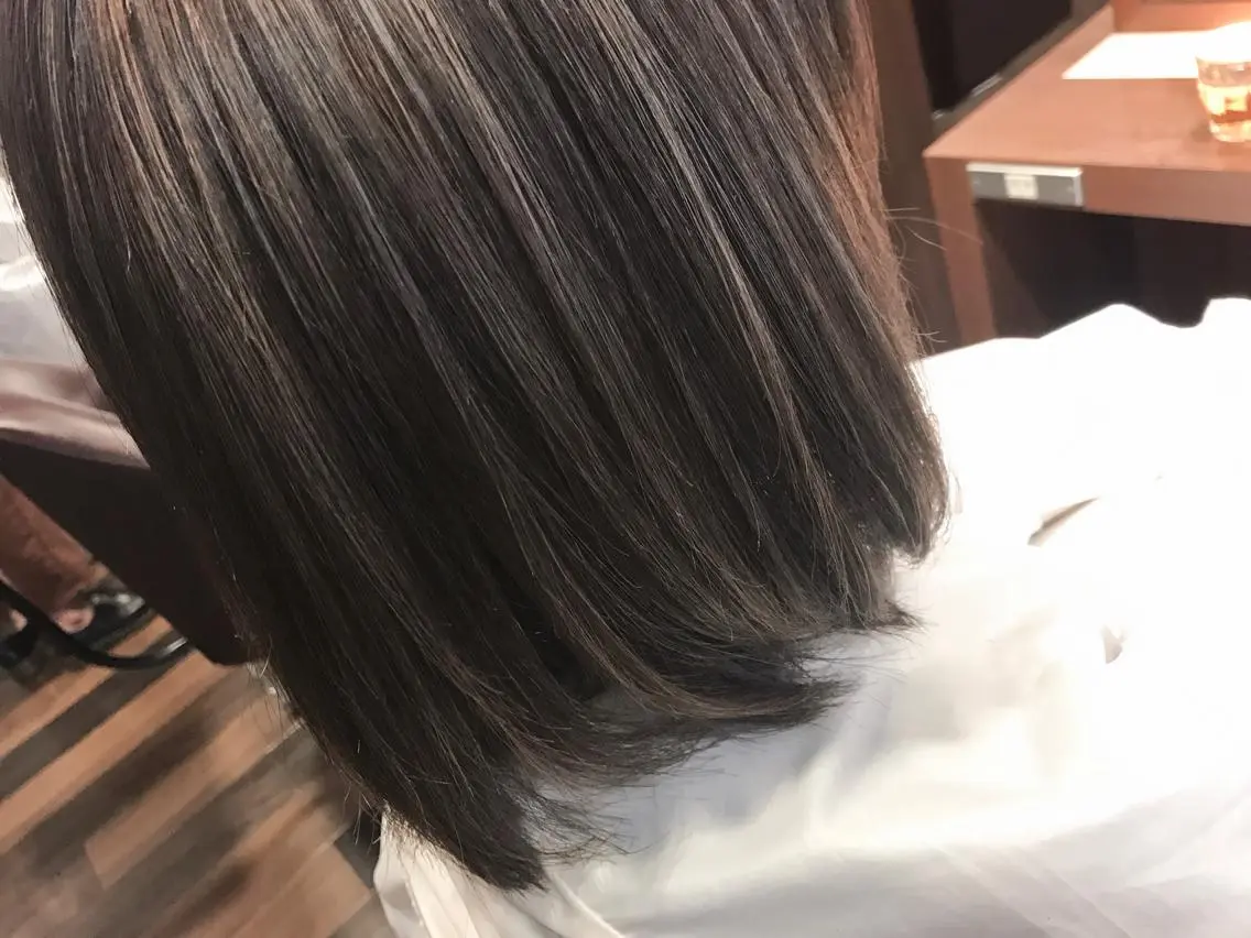ミディアム カラー ハイライトカラー ハイライト 小國 綾かのヘアスタイル