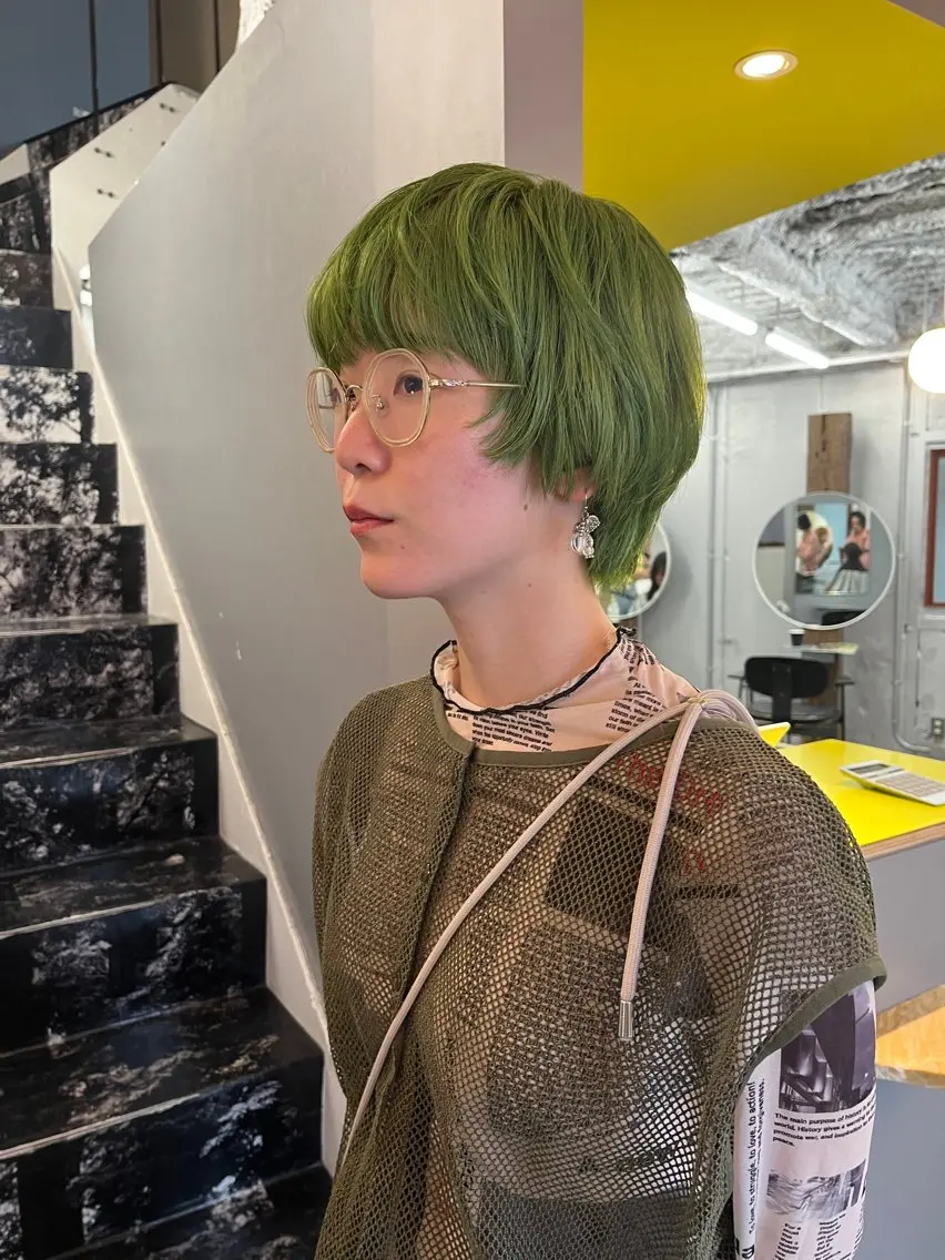ショート 顔周りカット デザインカラー 原宿/キシタのヘアスタイル
