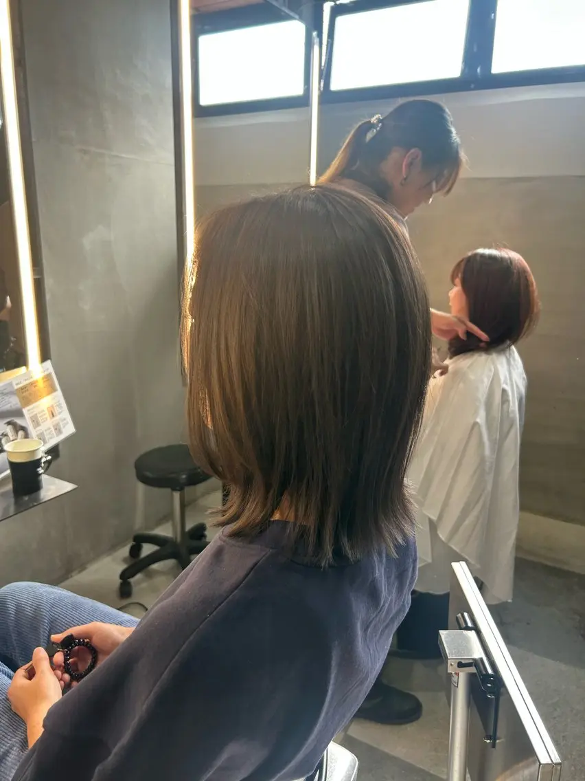 ミディアム カラー カット ヘアカラー トリートメント 艶カラー/ベージュ/ ショート/安岡哲兵のヘアスタイル