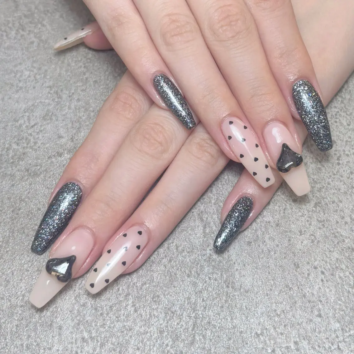 ネイル ハンドネイル nailroom DIASOMNIAのネイルデザイン