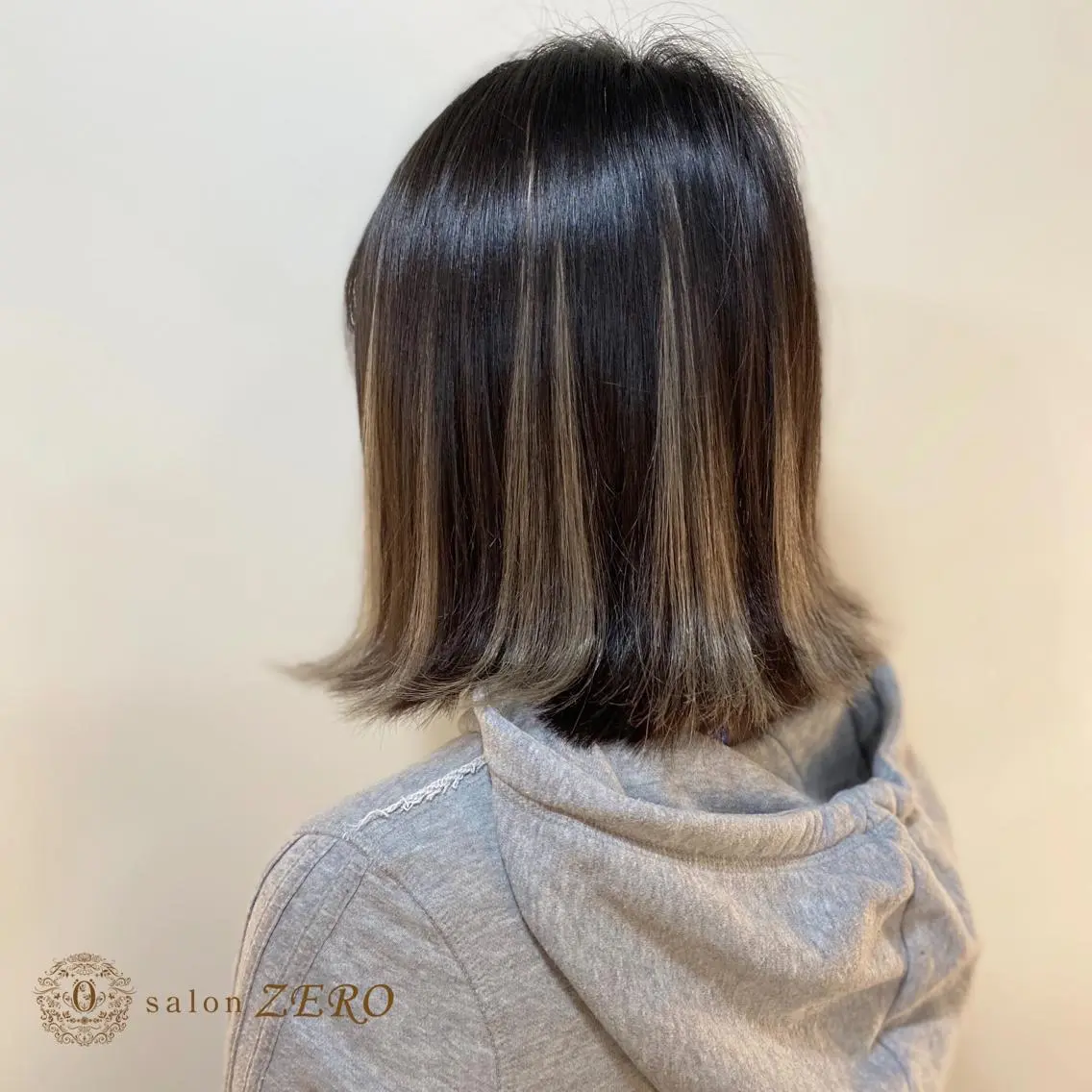 ショート カラー ヘアアレンジ アッシュ ベージュカラー メッシュ 外ハネヘア エクステ Hair Make Salon ZEROのヘアスタイル