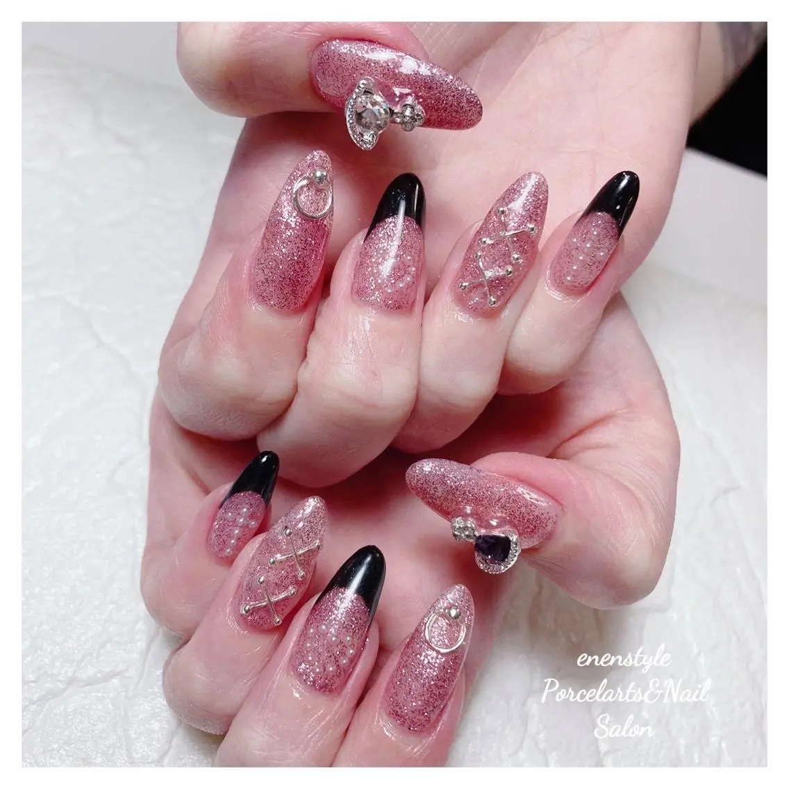 ミディアム ネイル 🐾enen style 🐾のネイルデザイン