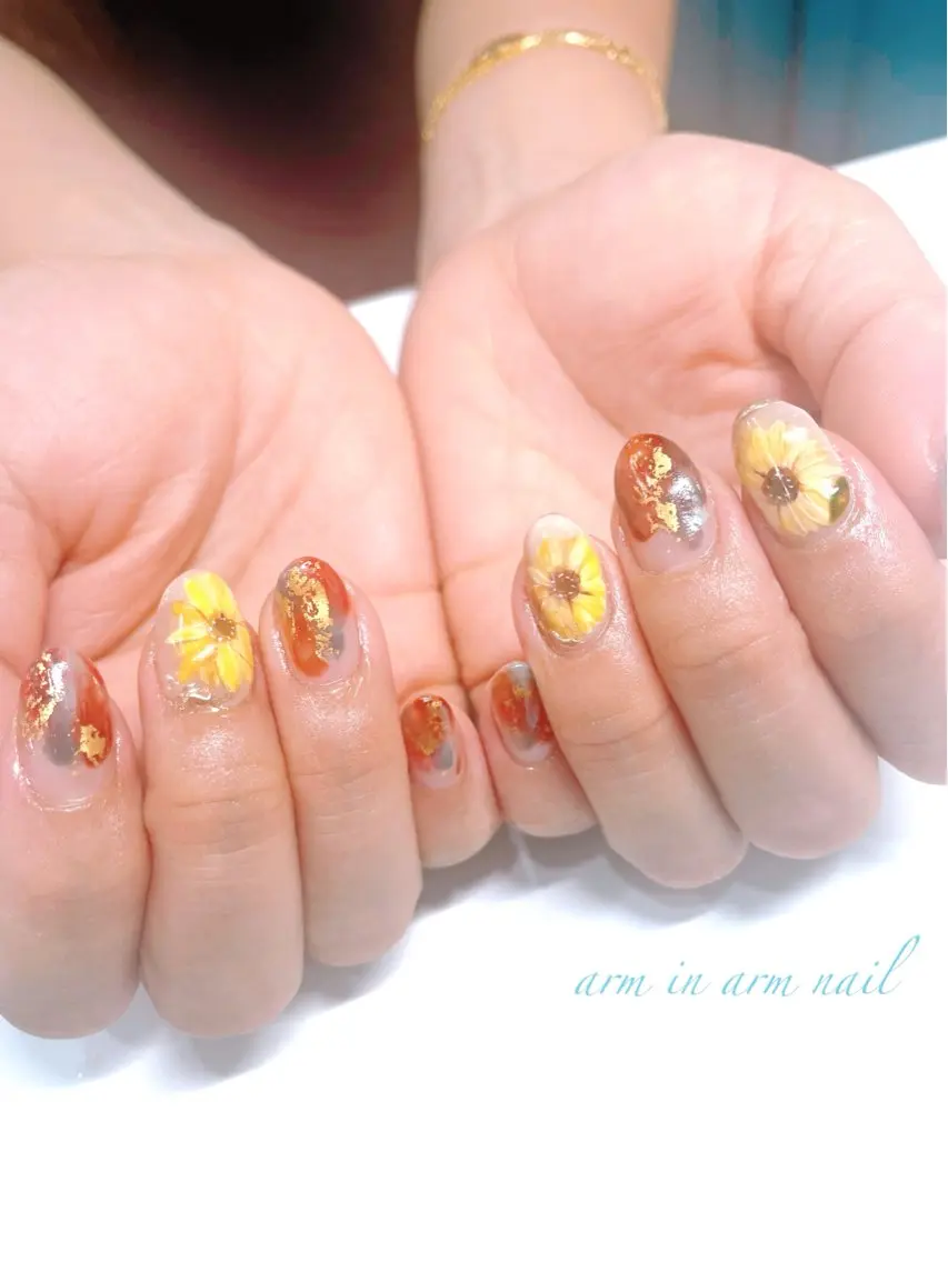 ネイル arm in arm ︎✿Yamamotoのマツエク・マツパデザイン