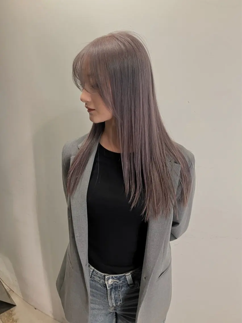 ロング カラー ラベンダーカラー ラベンダーグレー シルバー カット ヘアカラー トリートメント Hanaka🪷 ニュアンス×海外風のヘアスタイル
