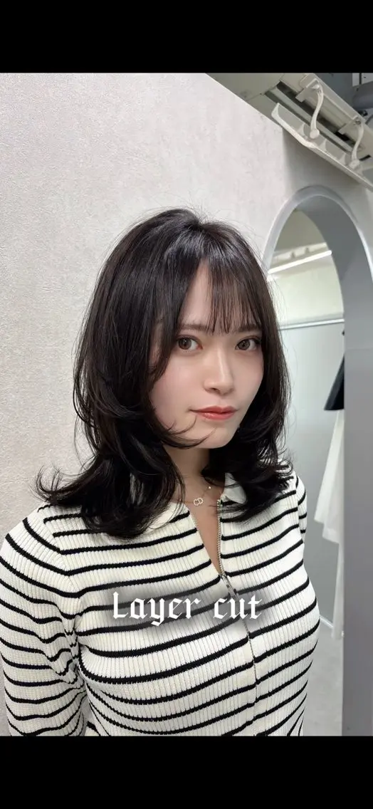 ミディアム ヘアカラー トリートメント ♡⃛₊暗髪艶カラー /レイヤー♡⃛にこのヘアスタイル