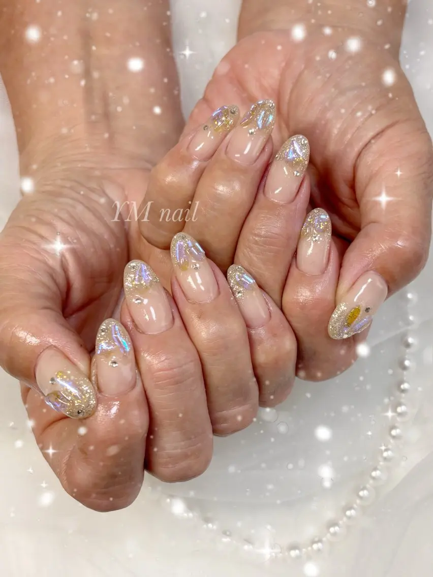 ネイル オーロラネイル キラキラネイル ストーンネイル ハンドネイル YM nailのネイルデザイン