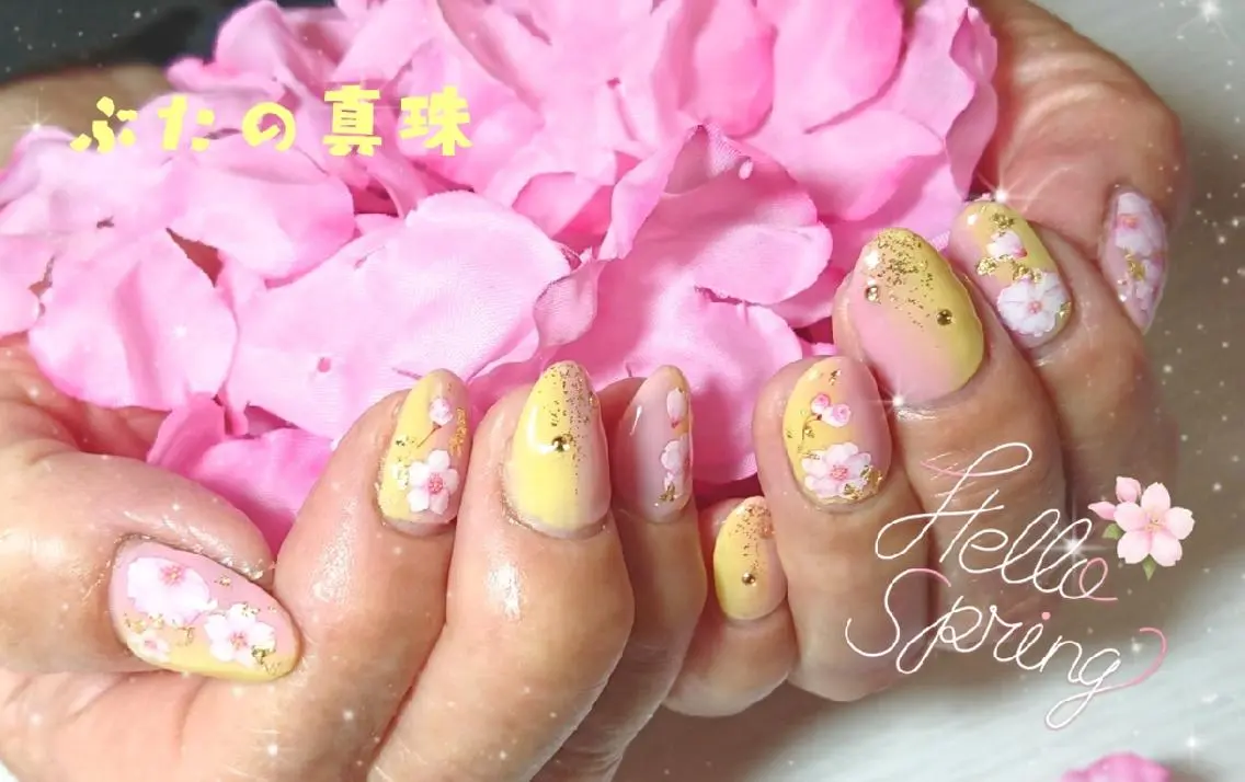 ネイル 桜ネイル グラデーション ピンク 黄色 ハンドネイル 林 珠里のネイルデザイン