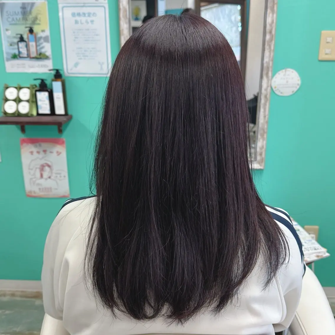 セミロング ヘアカラー 三原 友美のヘアスタイル