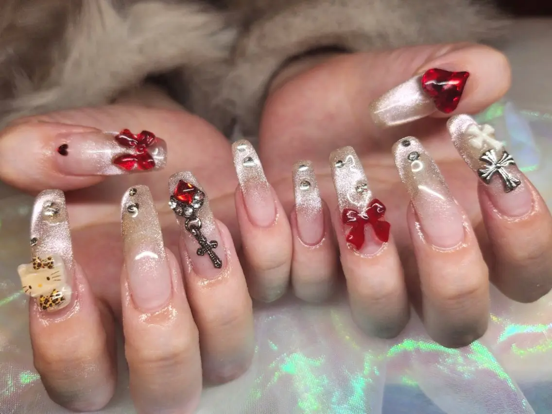 ネイル ハンドネイル 💜bora .のネイルデザイン