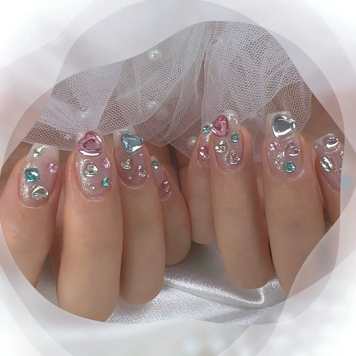 ネイル チークネイル フレンチネイル ガーリー グラデーション マグネットネイル ハンドネイル Chill Nailsalonのネイルデザイン