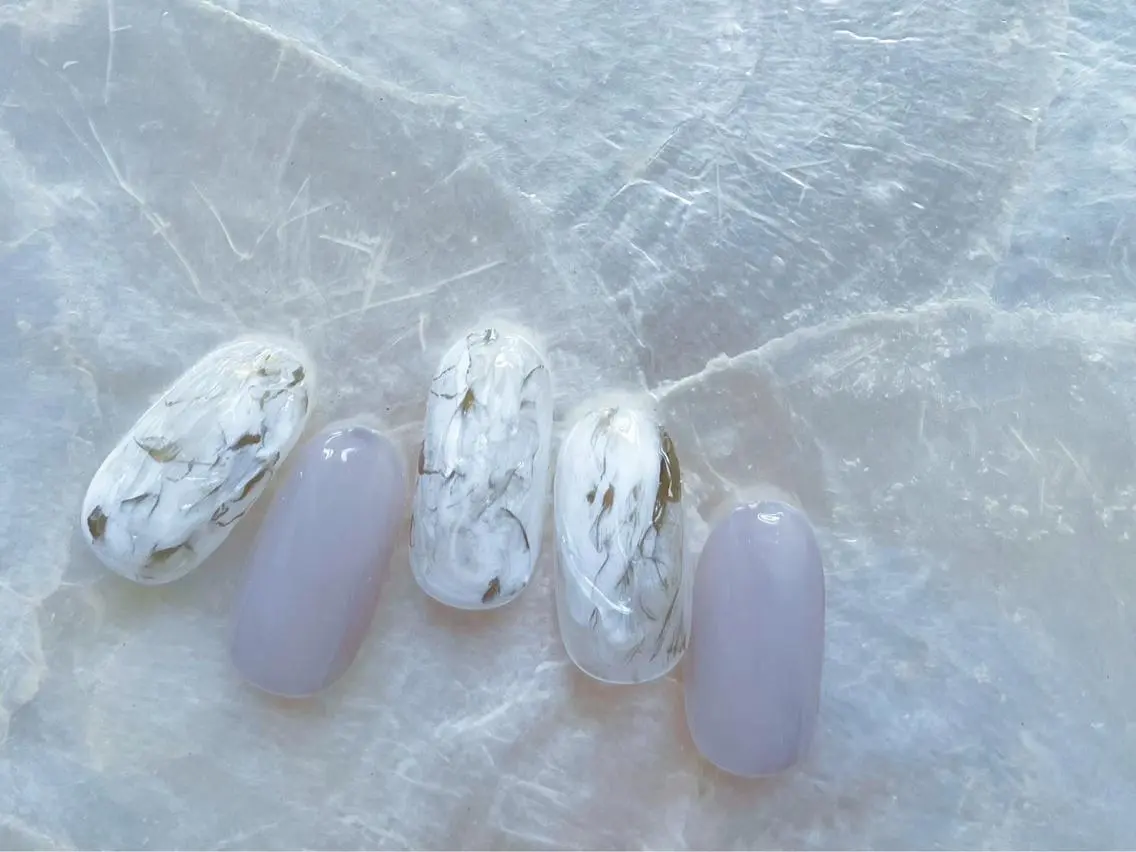 ネイル オーロラネイル フラワーネイル フットネイル フレンチネイル ジェルネイル mogunail &blowのネイルデザイン