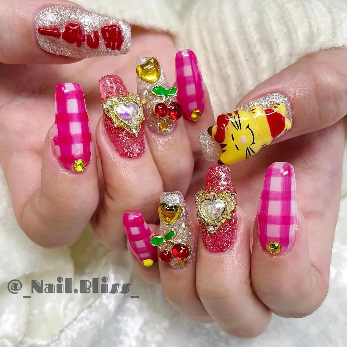 ネイル アートネイル ハンドネイル NAIL BLISSのネイルデザイン