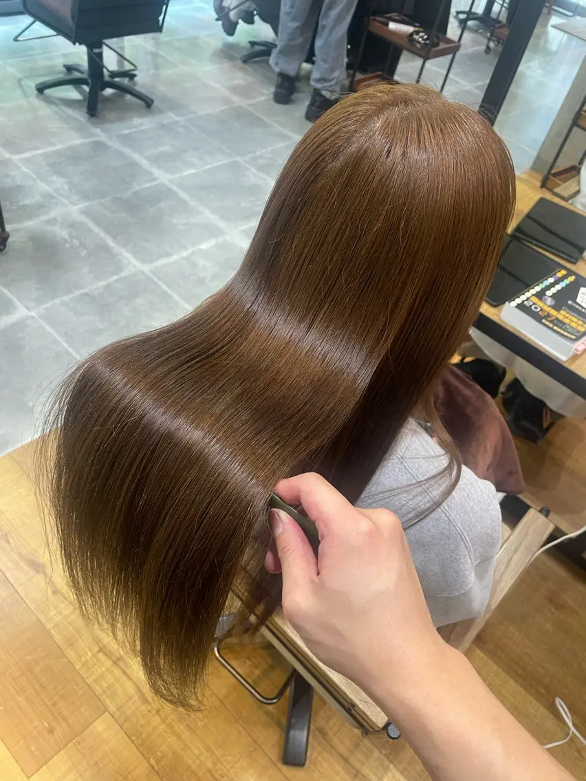ロング 💎HYUGO❄️ 縮毛矯正/ハイトーンのヘアスタイル