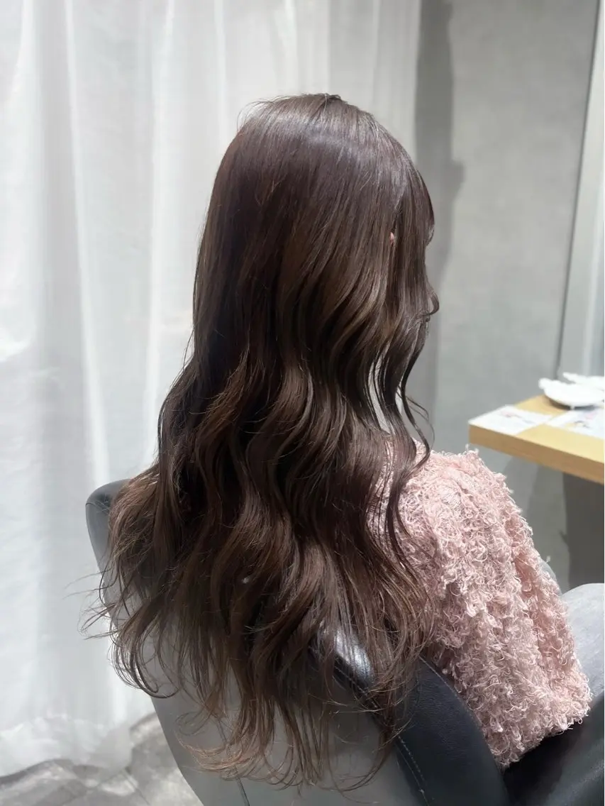 ロング カラー 福本 梓のヘアスタイル