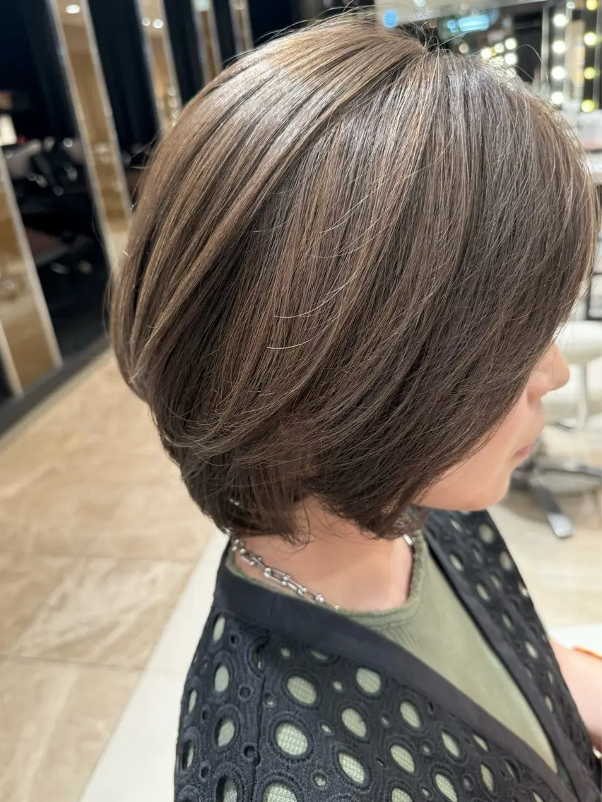 ショート ショートボブ ボブ ショートヘア グラングリーン大阪 savoirサキモトのヘアスタイル