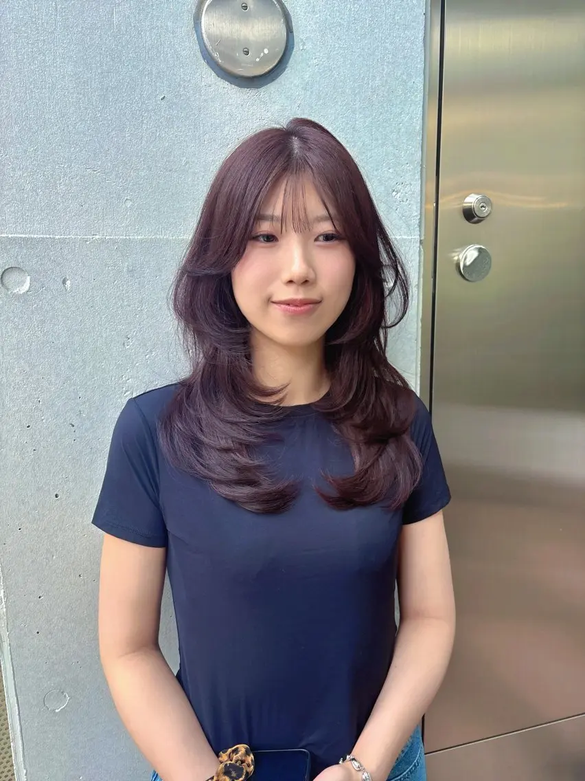 セミロング カラー ブリーチ ダブルカラー ラベンダーカラー ブリーチなしカラー レイヤーカット カット ヘアカラー トリートメント レイヤーカット /髪質改善/千葉怜寿のヘアスタイル