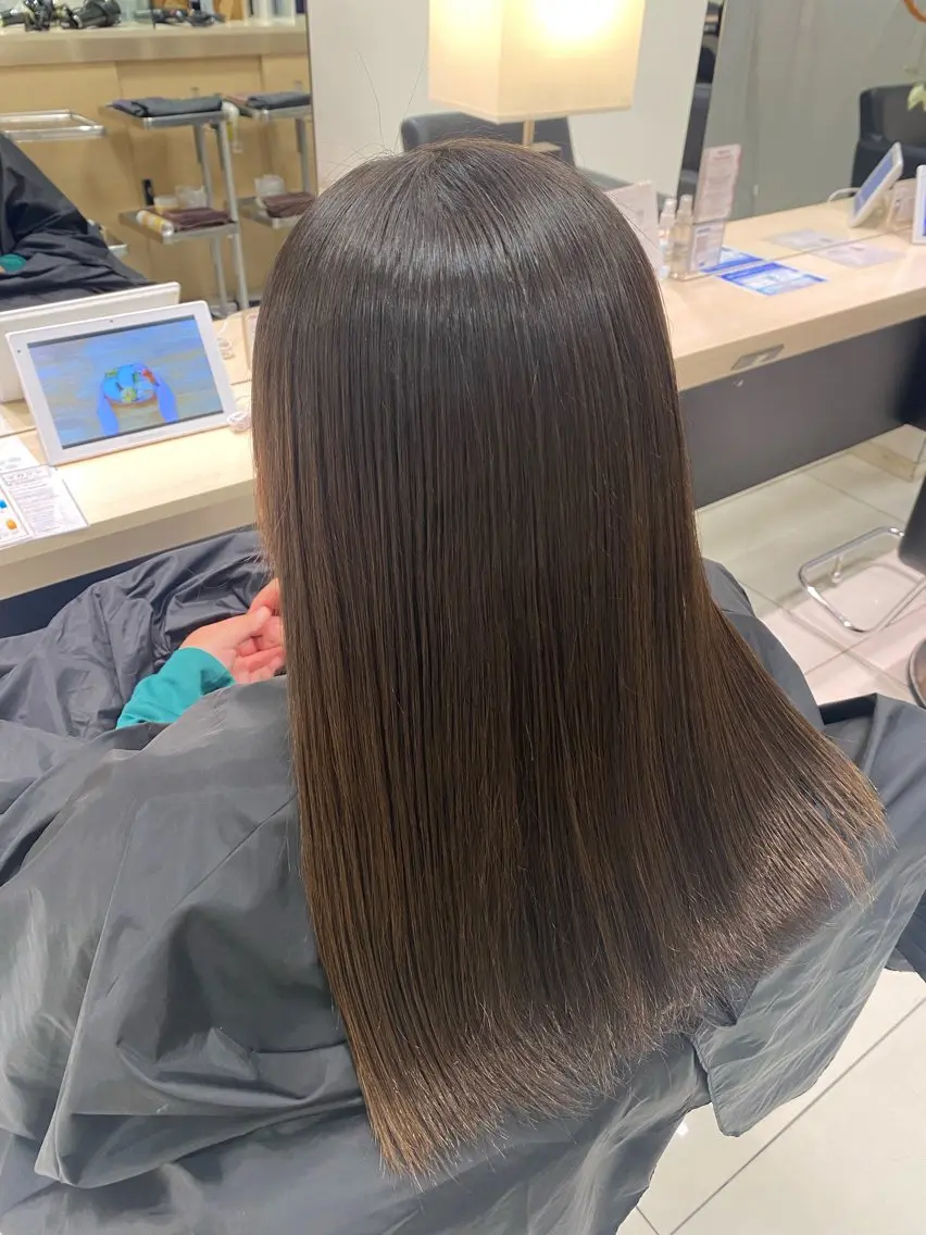 ロング 🩰 艶髪美髪 shiori🫧のヘアスタイル