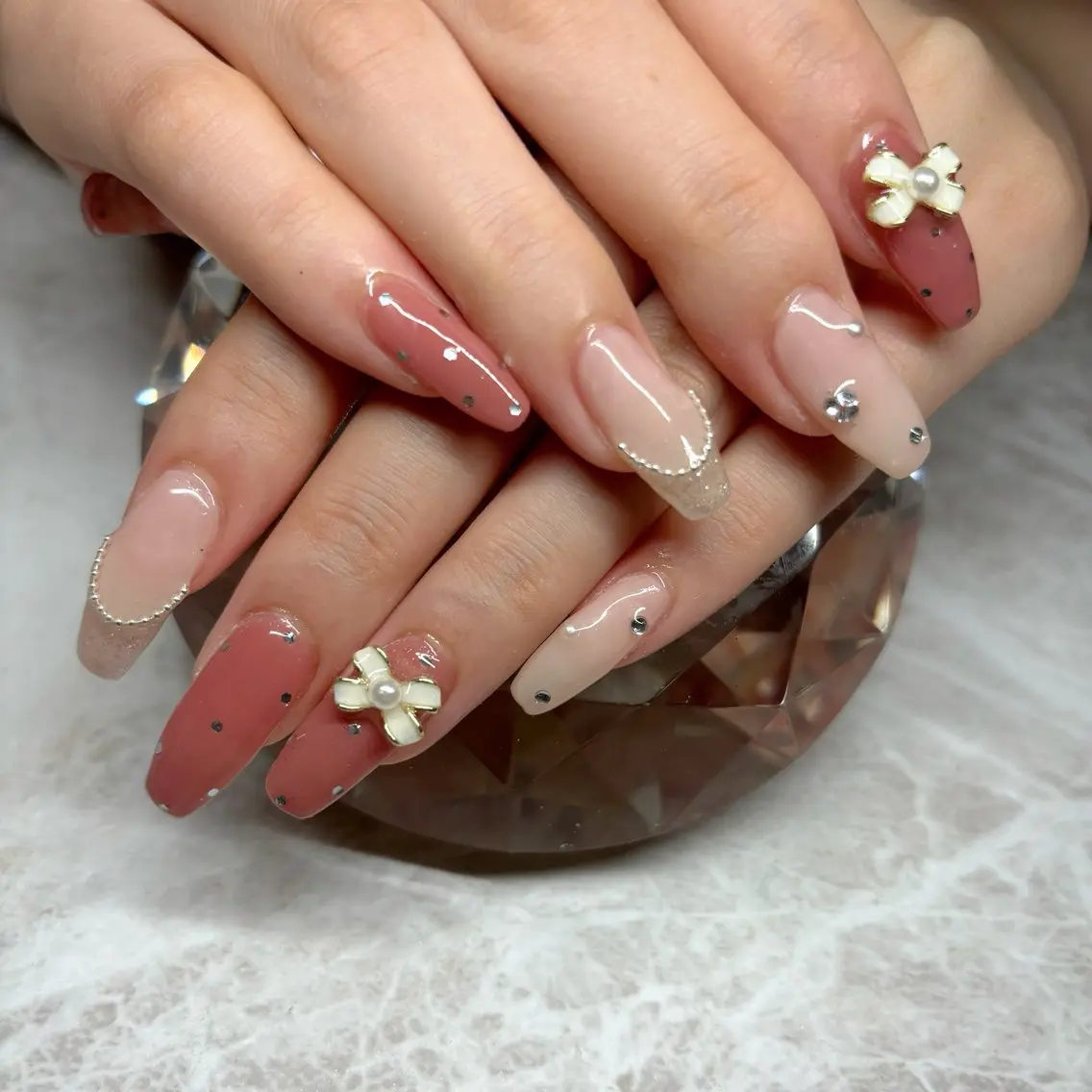 ご新規様限定🔰他店オフ無料！ジェルネイルやり放題💅の写真