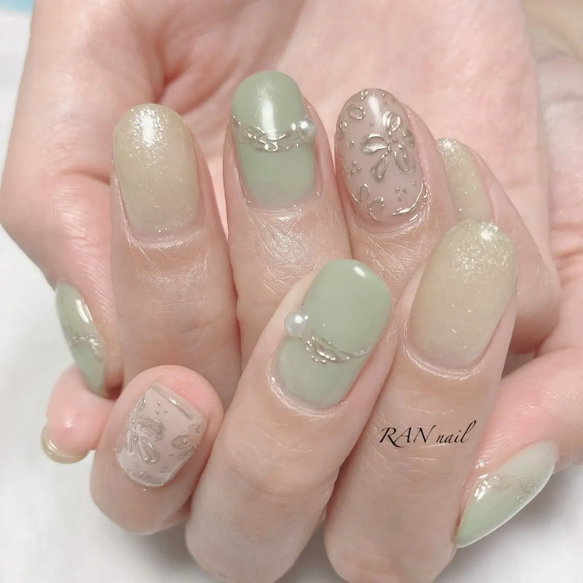 ネイル フラワーネイル ジェルネイル ミラーネイル 夏ネイル ブライダルネイル ハンドネイル フットネイル RAN nailのネイルデザイン