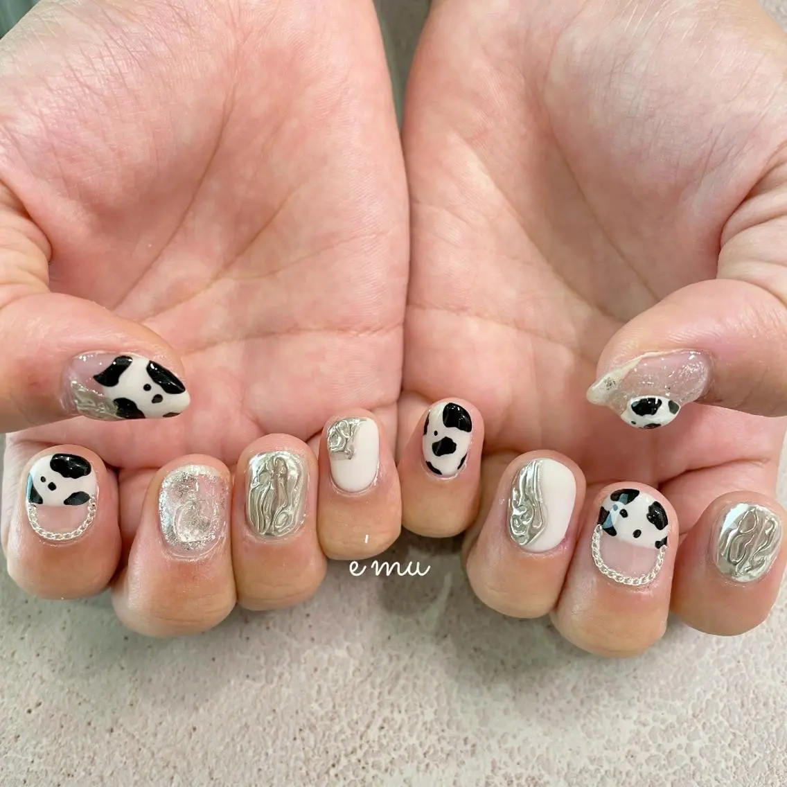 ネイル ミラーネイル ニュアンスネイル nail salon e'mu💐のネイルデザイン