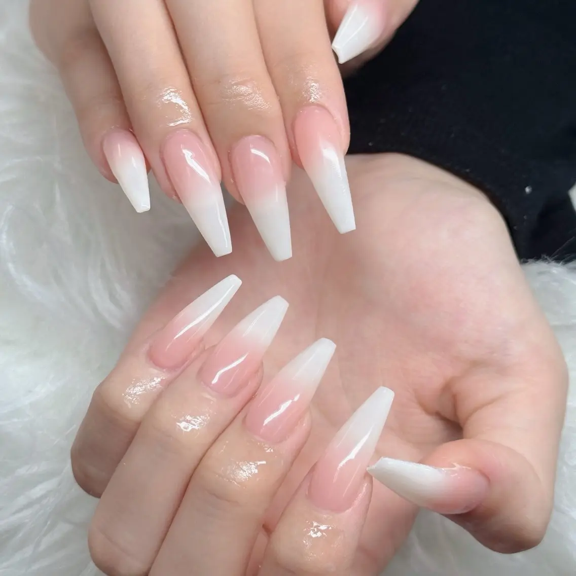 ネイルチップ長さ出し+グラデーションの写真