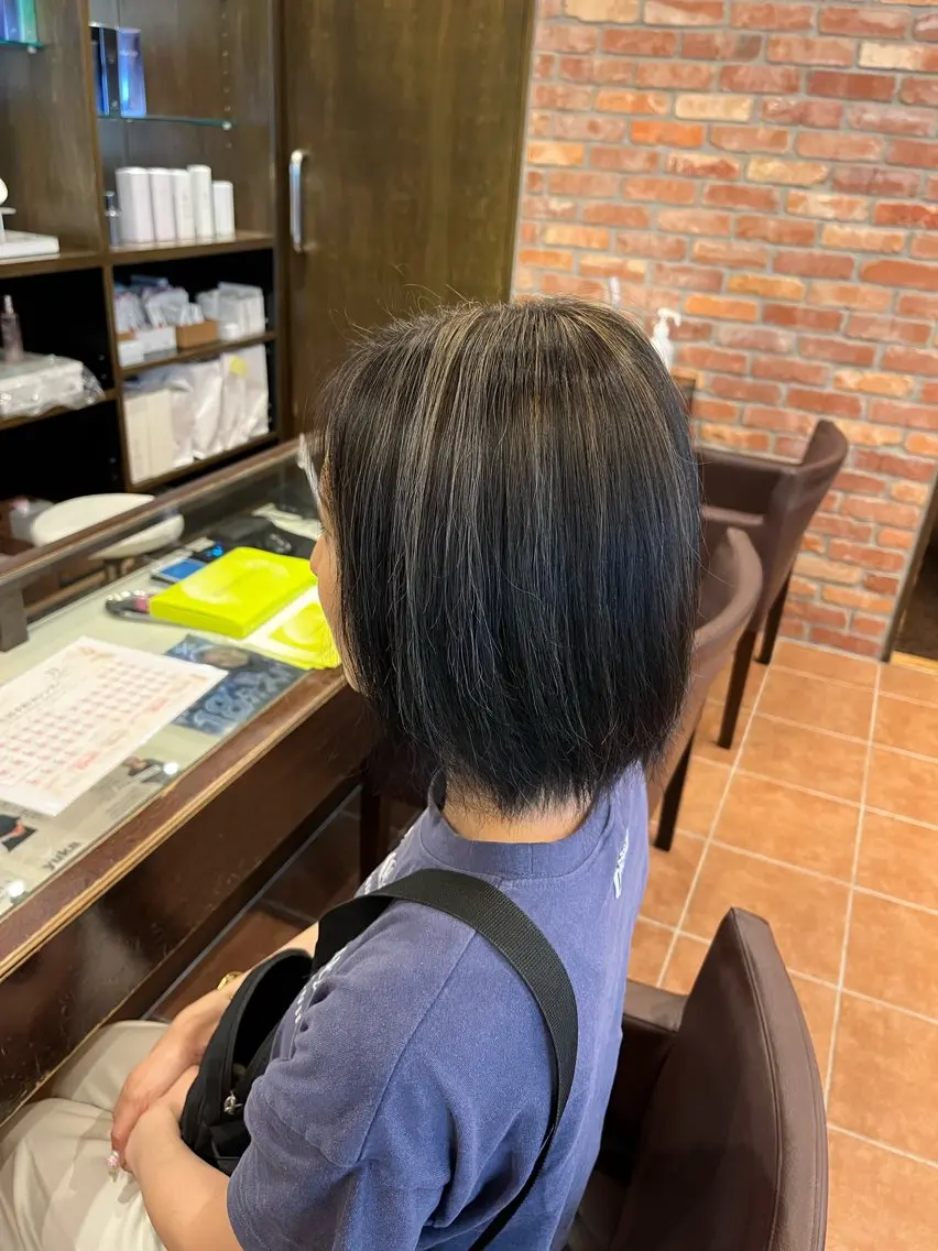 カラー ハイライトカラー ヘアカラー VAN COUNCIL清須店のヘアスタイル