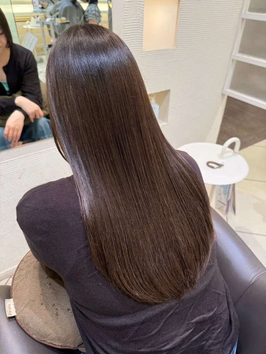 ミディアム カラー ヘアカラー トリートメント 矢口 七海のヘアスタイル