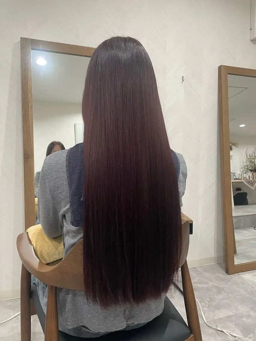 ロング カラー ボルドーカラー ヘアカラー トリートメント JUNA 🖤のヘアスタイル