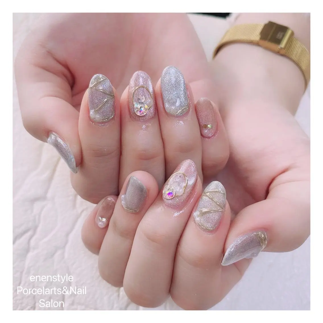 ミディアム ネイル ハンドネイル 🐾enen style 🐾のネイルデザイン